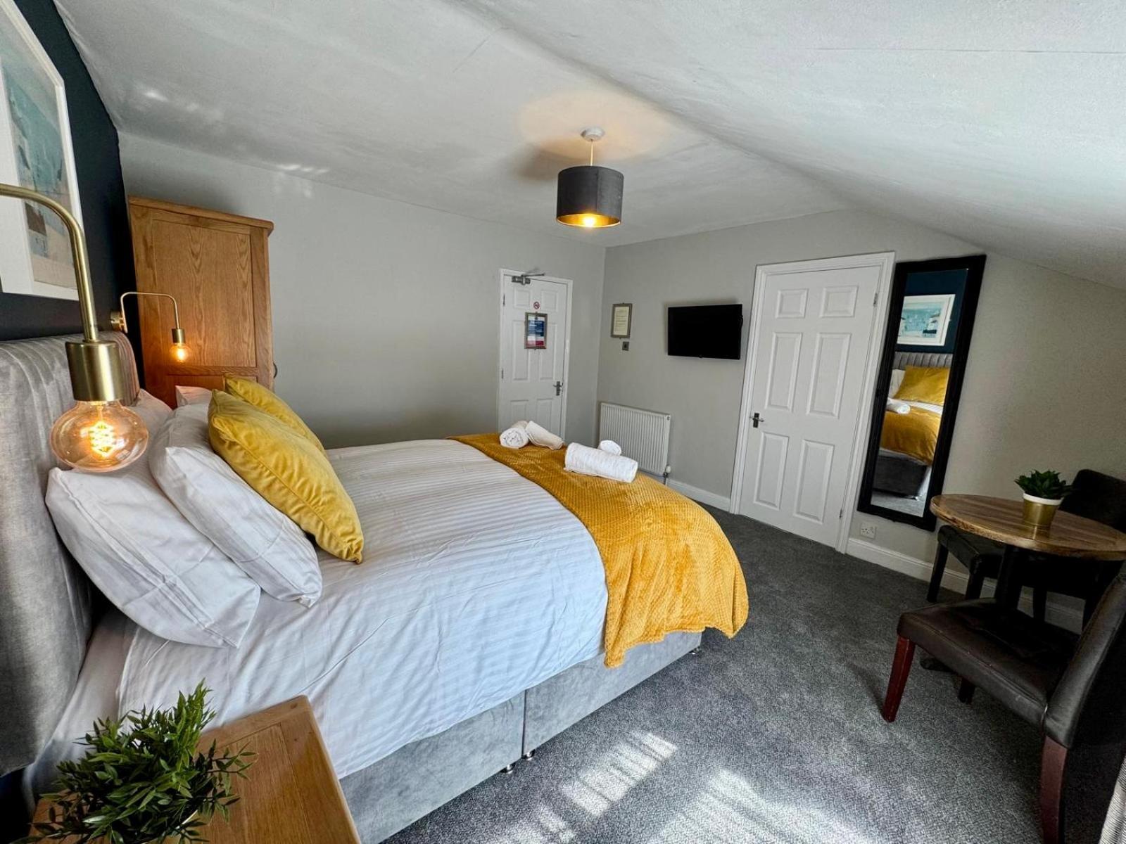 Bed and Breakfast The Rockside à Scarborough Extérieur photo