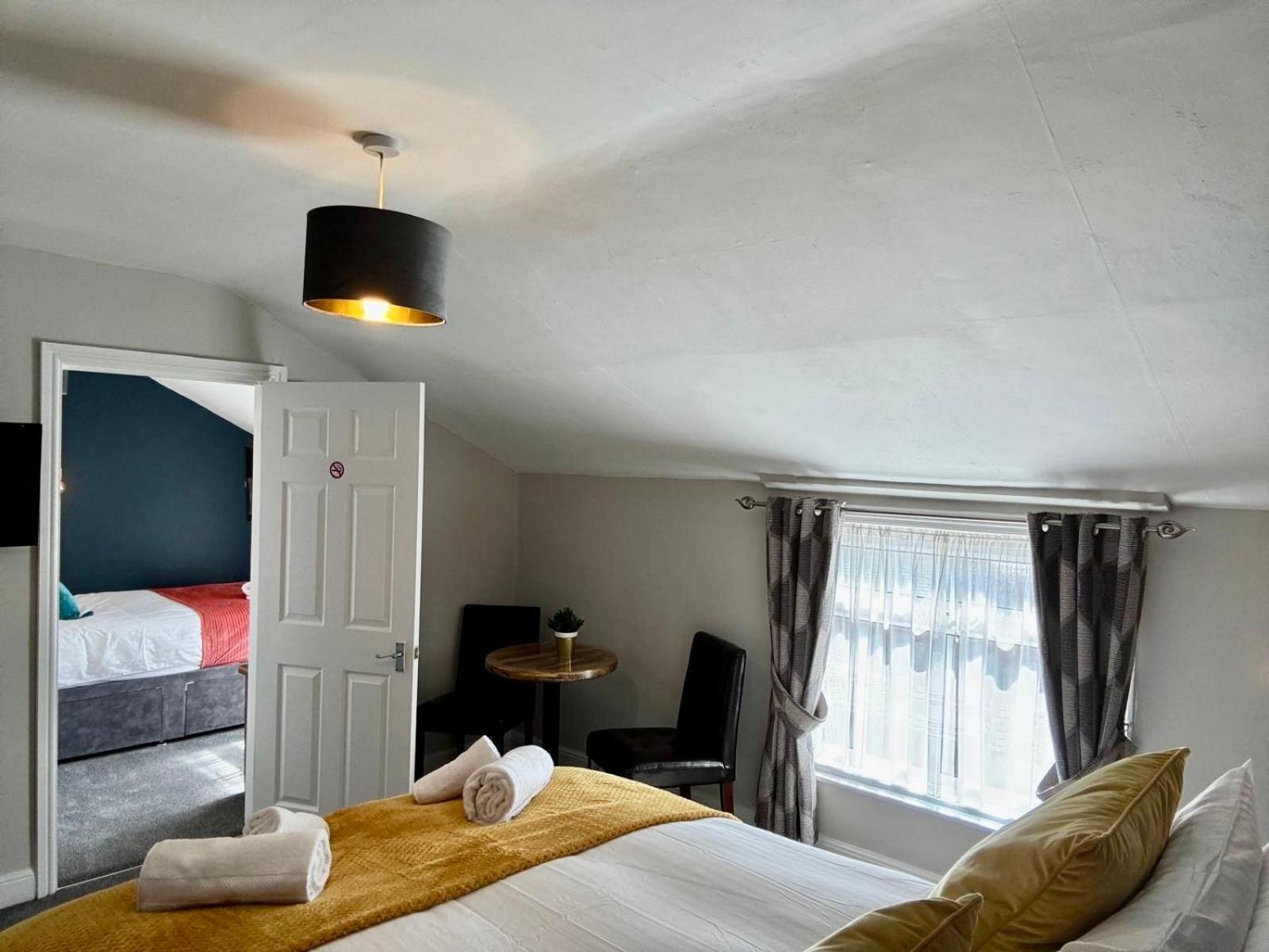 Bed and Breakfast The Rockside à Scarborough Extérieur photo