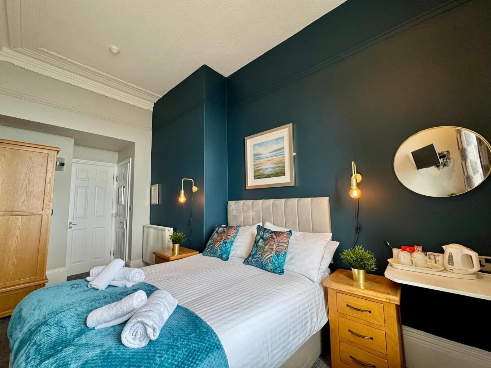 Bed and Breakfast The Rockside à Scarborough Extérieur photo