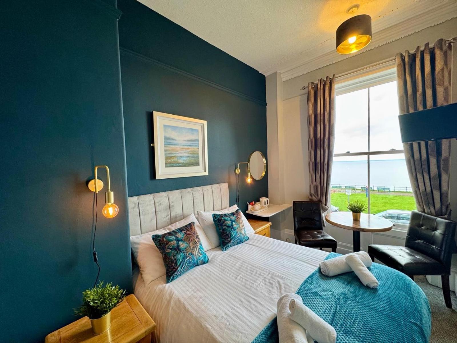 Bed and Breakfast The Rockside à Scarborough Extérieur photo