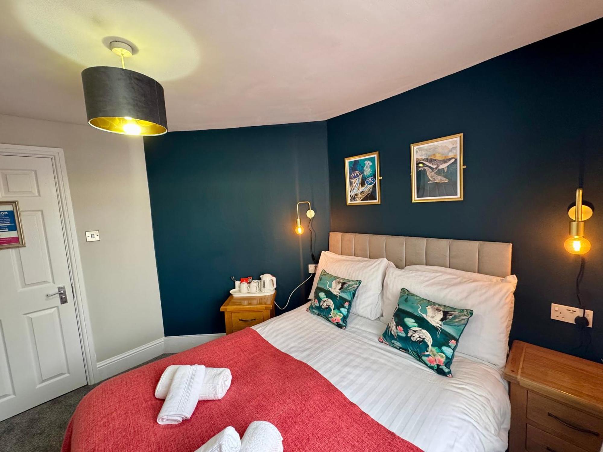 Bed and Breakfast The Rockside à Scarborough Extérieur photo