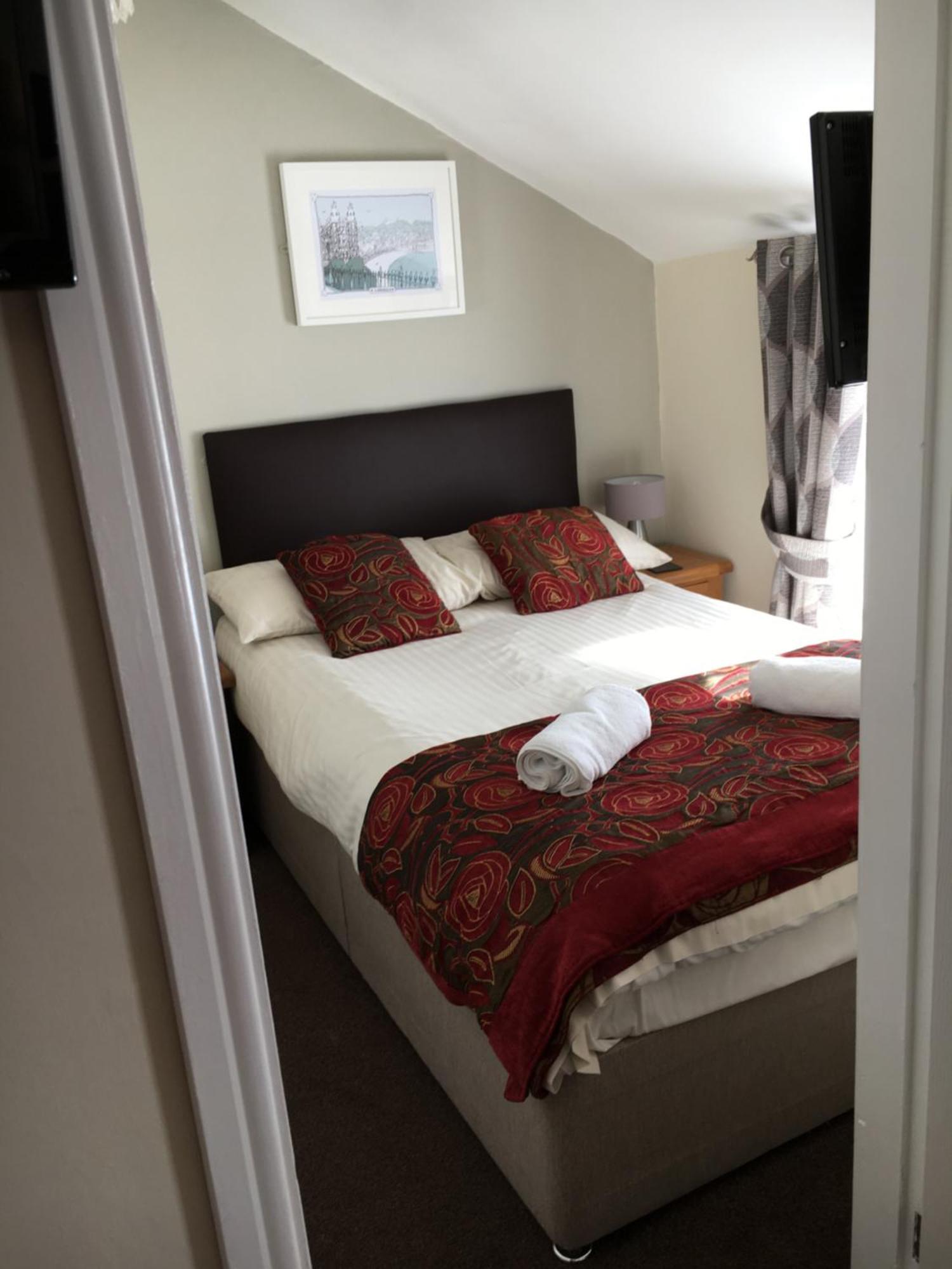 Bed and Breakfast The Rockside à Scarborough Extérieur photo